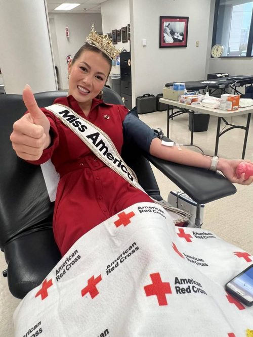 Miss America Emma Broyles getting her blood drawn at American Red Cross Event